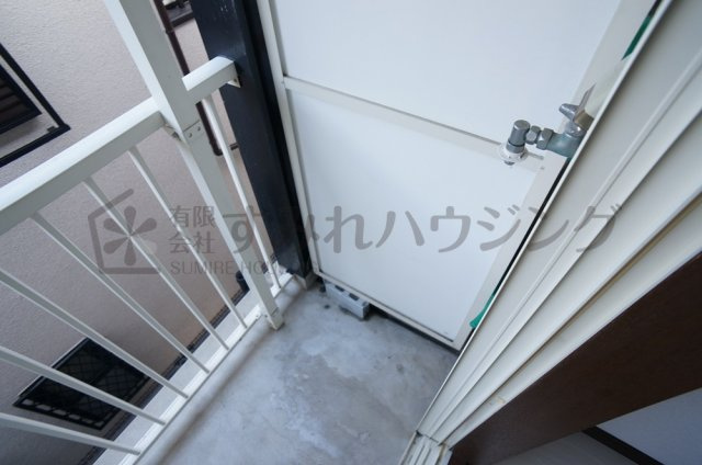 ハイツコメットのバルコニー|参考、同建物・反転間取りの号室