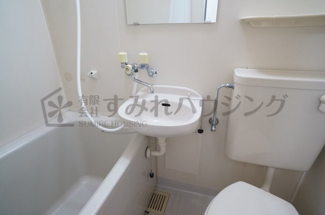 ハイツコメットの洗面所|参考、同建物・反転間取りの号室