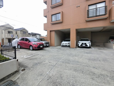 【駐車場】 | エステ・スクエア港南百合ヶ丘２ | 平置き駐車場です。