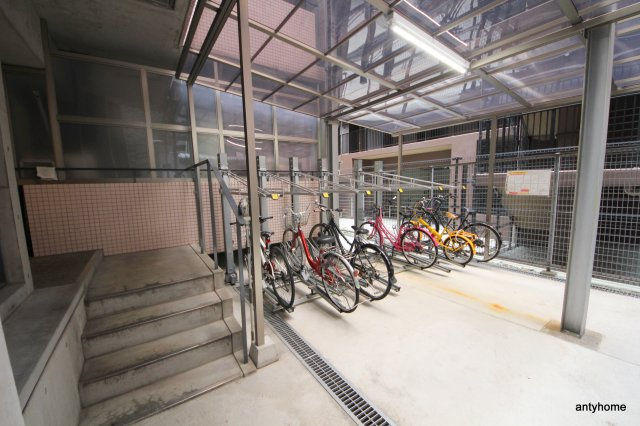 ヒルズ扇町　仲介手数料無料の駐車場