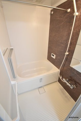 ヒルズ扇町　仲介手数料無料の浴室