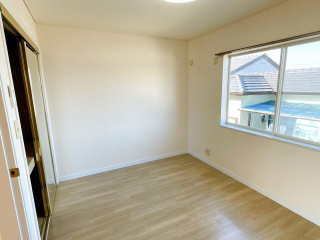 ハイミエールの洋室