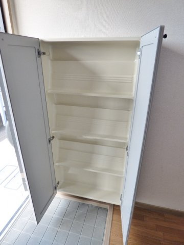 【収納】 | グリーンパークトキワ　B | シューズボックス　※掲載画像は同タイプの別室内画像のためイメージとしてご参照ください。
