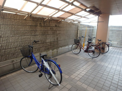 【その他共用部分】 | ＡＸＩＡ倉敷 | 大島　AXIA倉敷　2DK　駐輪場