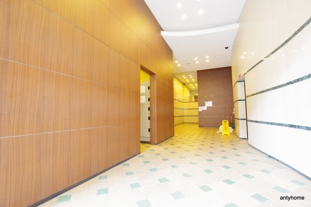 URBAN FLATS江坂　仲介手数料無料のロビー