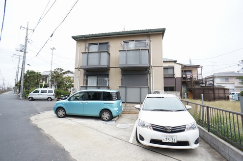クレストＫの駐車場|駐車場。現在は満車です。