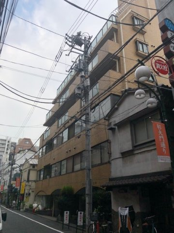四谷マンションの外観