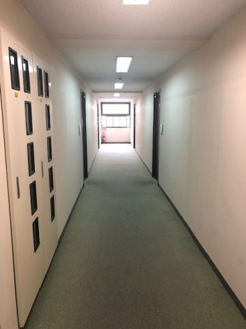 四谷マンションのロビー