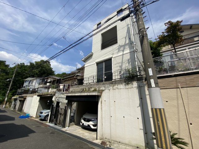 大東市北条4丁目　中古戸建ての外観|■堂々とした外観ですよ