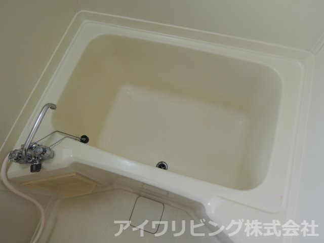 ファミールアビタシオンの浴室|【ファミールアビタシオン】