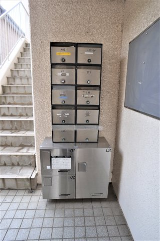 トータロー習志野ビルのその他共用部分|宅配ボックスも付いてます