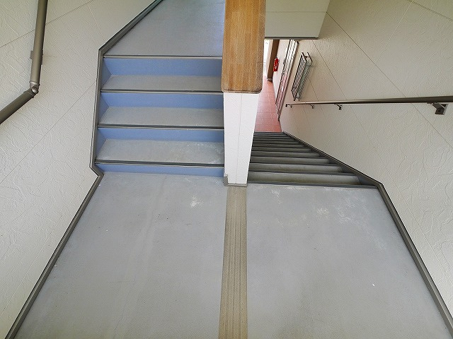 Bon　Village（ボン　ヴィラージュ）のその他共用部分|階段部分です