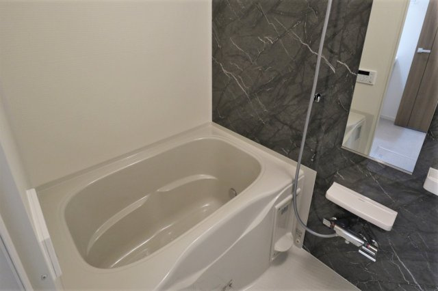 メゾン　ルピナス　Bの浴室