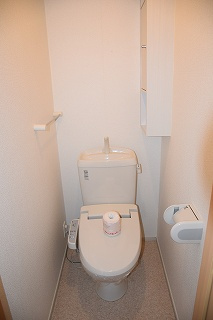 東海市富木島町伏見３丁目のアパートのトイレ