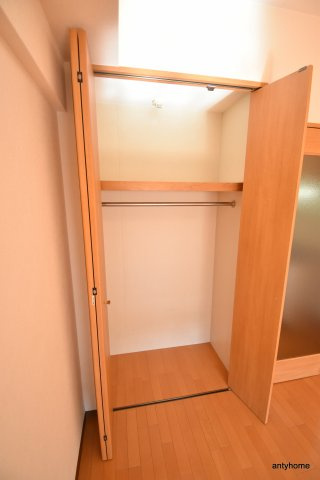 シャインビュー新大阪　仲介手数料無料の収納
