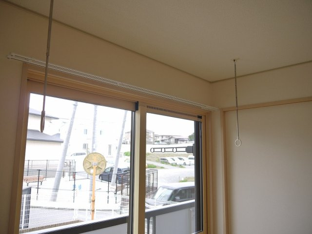 ぷらんたん　Ａの設備|室内物干し機