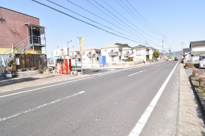 【前面道路含む現地写真】 | 霧島市国分新町1丁目　4番地
