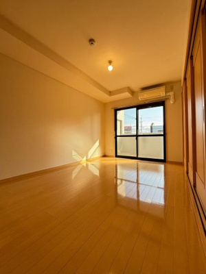 【内装】 | Amitie