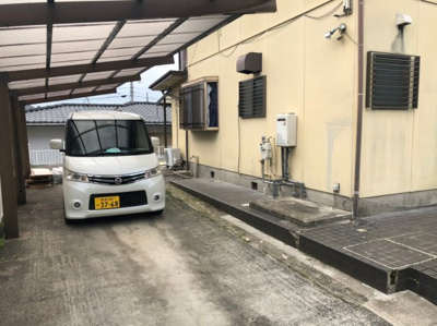 【駐車場】 | すずかけ台中野貸家 | 退去前のため現況を優先します