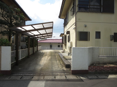 【駐車場】 | すずかけ台中野貸家 | 退去前のため現況を優先します