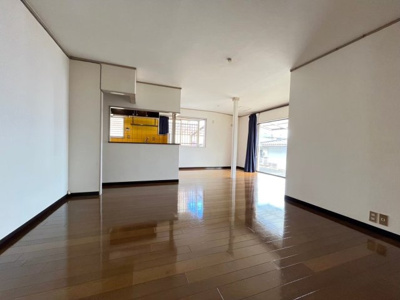 【洋室】 | すずかけ台中野貸家 | 退去前のため現況を優先します