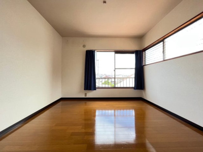 【洋室】 | すずかけ台中野貸家 | 退去前のため現況を優先します