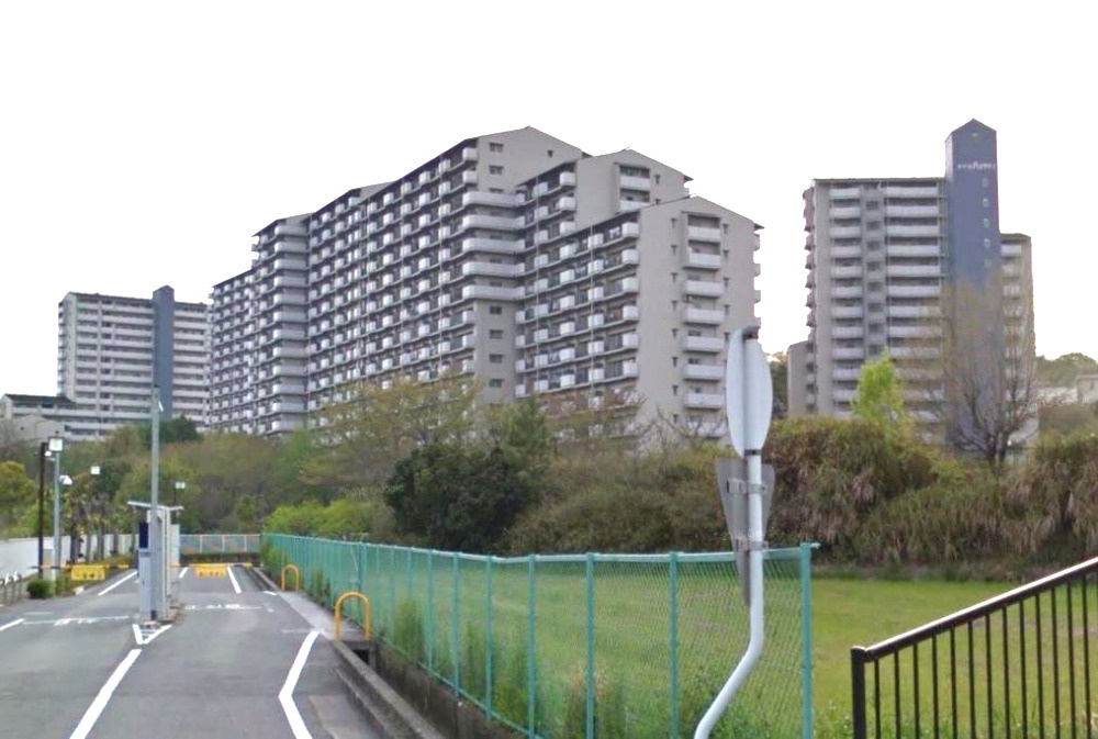 藤和さやまハイタウンの外観