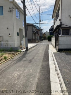 【前面道路含む現地写真】