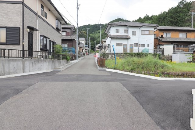 56827岐阜市太郎丸土地の前面道路含む現地写真