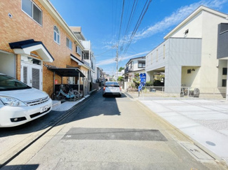 【前面道路含む現地写真】 | 南側幅員4ｍ