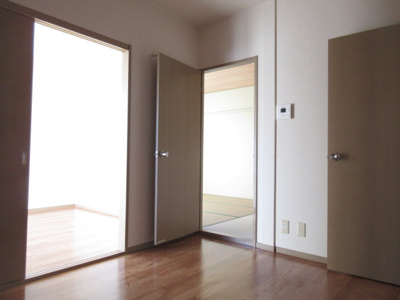 【洋室】 | メゾン・ド・シャルマン