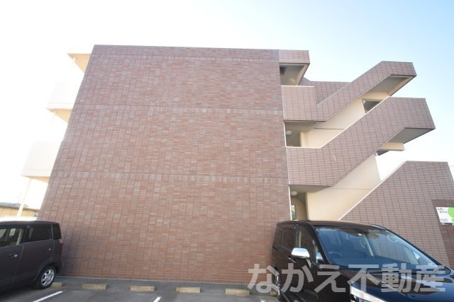 【外観】 | 落ち着いた雰囲気の外観です