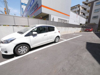【駐車場】
