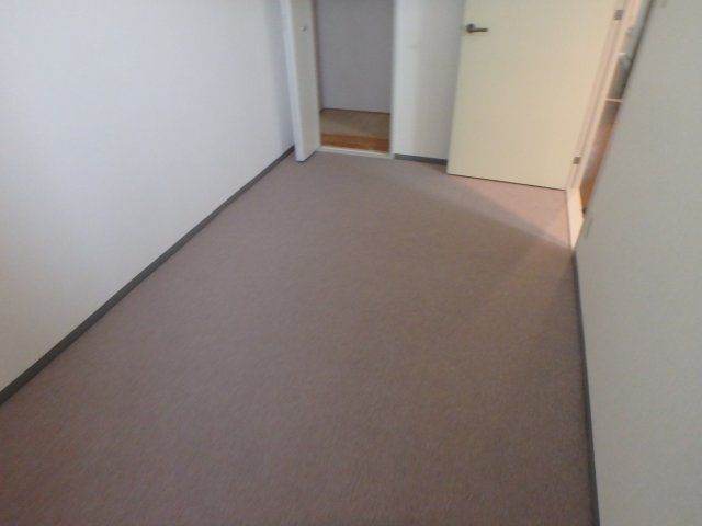 プランテーム吉田の洋室