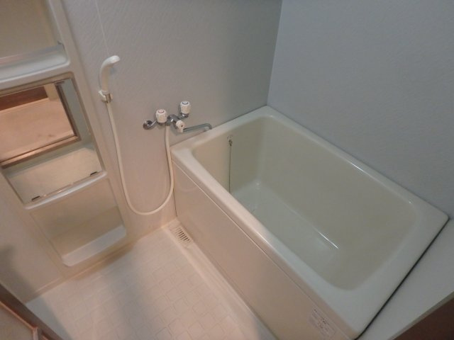 プランテーム吉田の浴室