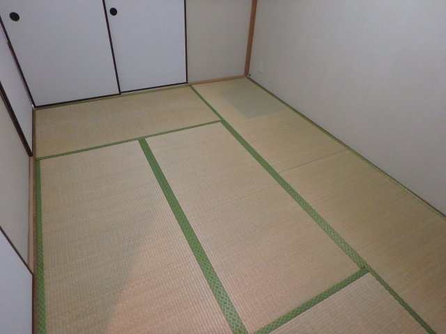 プランテーム吉田の和室