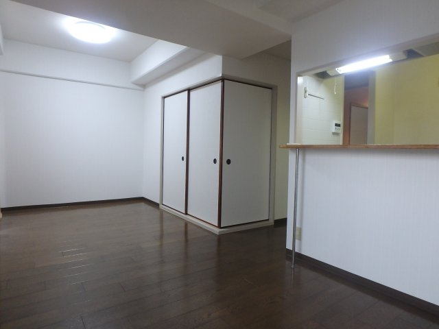 プランテーム吉田の居間・リビング