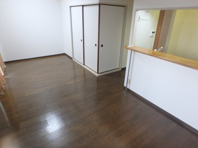 プランテーム吉田の居間・リビング