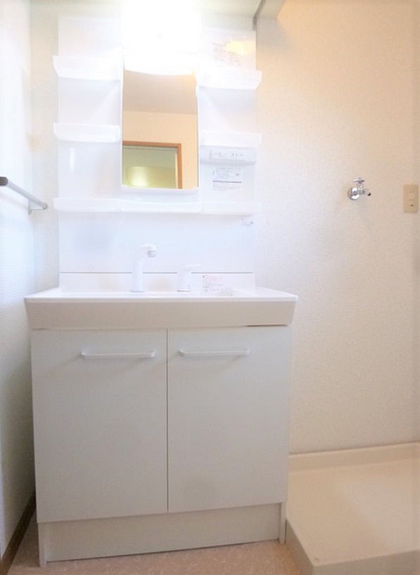 ファミール合川3番館の独立洗面台|独立洗面化粧台が付いています