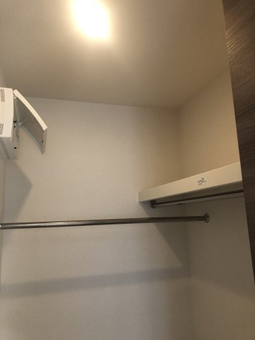 ラ・エスコルテのその他