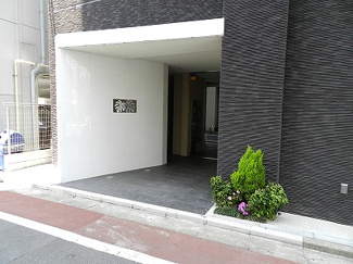 【エントランス】