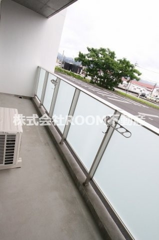 オリノ・リコのバルコニー|開放的で明るい空間を演出してくれるバルコニーです