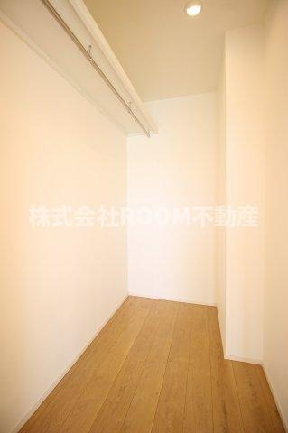 オリノ・リコの洋室|明るい洋室です