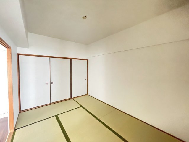 アバハイム西村の和室