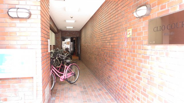 クリオコート難波イーストのエントランス