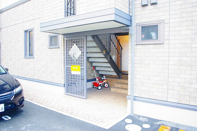 ヴィルヌーブ　Ａ棟（新町）のその他共用部分|清潔なエントランスです