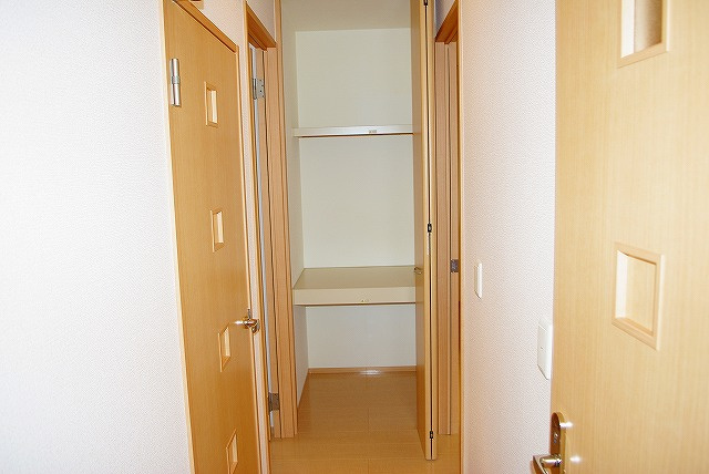 ヴィルヌーブ　Ａ棟（新町）の収納|専用の収納スペースです