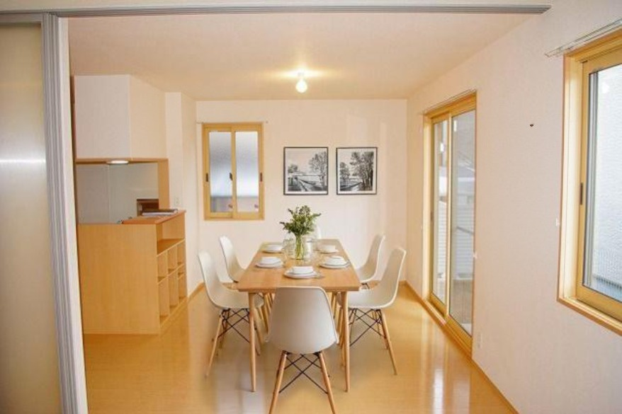 ヴィルヌーブ　Ａ棟（新町）の居間・リビング|CGで家具等を配置したもので家具等は含まれません