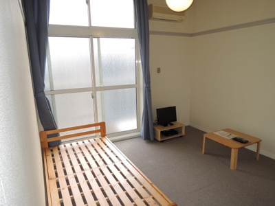 【洋室】 | レオパレスクオーレ