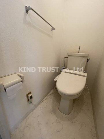 ロイヤルハイツ扇町Ⅱのトイレ|コンパクトで使いやすいトイレです